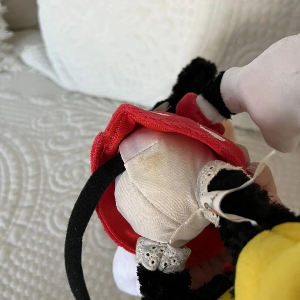 NWT VTG Disney 9-inch Minnie Mouse Bean Bag Plush